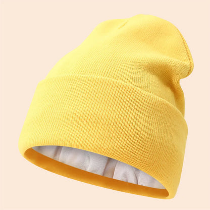 Mit Satin gefütterte Mütze - Gestrickt für den Winter