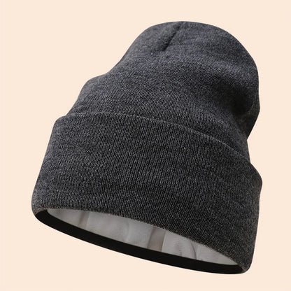 Mit Satin gefütterte Mütze - Gestrickt für den Winter