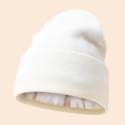 Mit Satin gefütterte Mütze - Gestrickt für den Winter